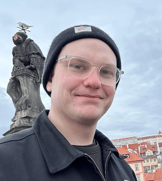 /images/authorImage/andrew-kunesh.png